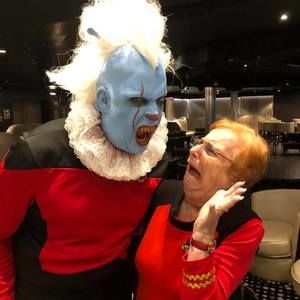 Meet your Posher, Sondra